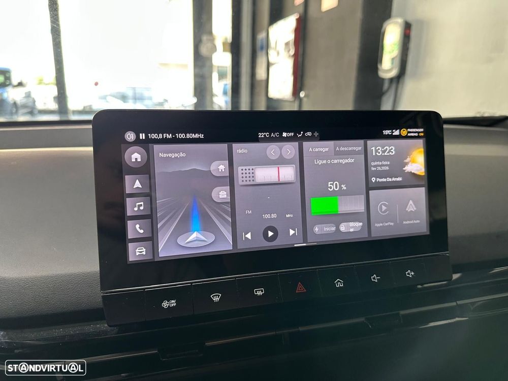 MG MG4 64 kWh Luxury - 32