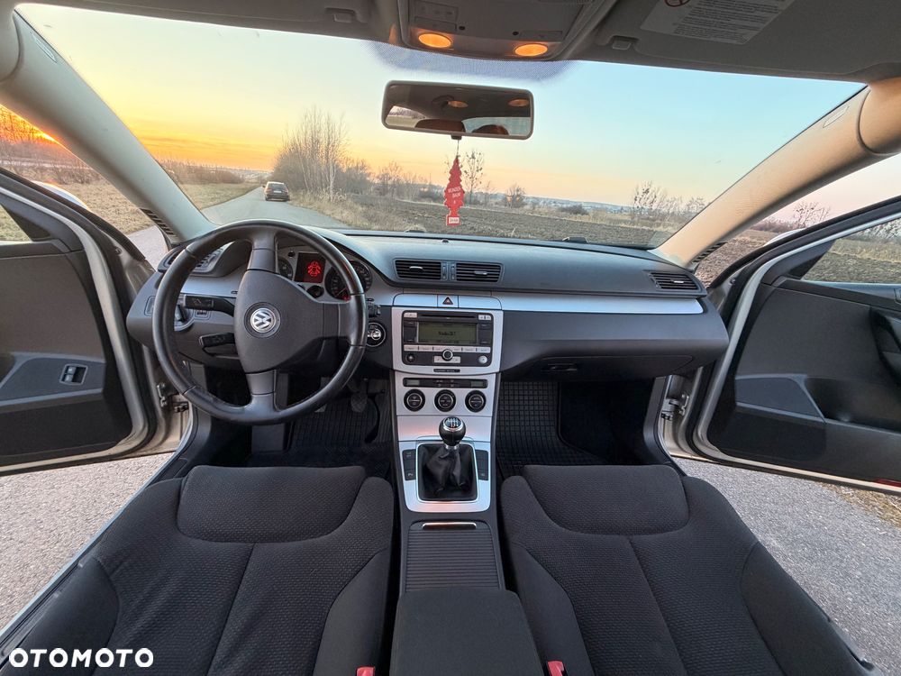 Volkswagen Passat 1.8 TSI Comfortline - 7