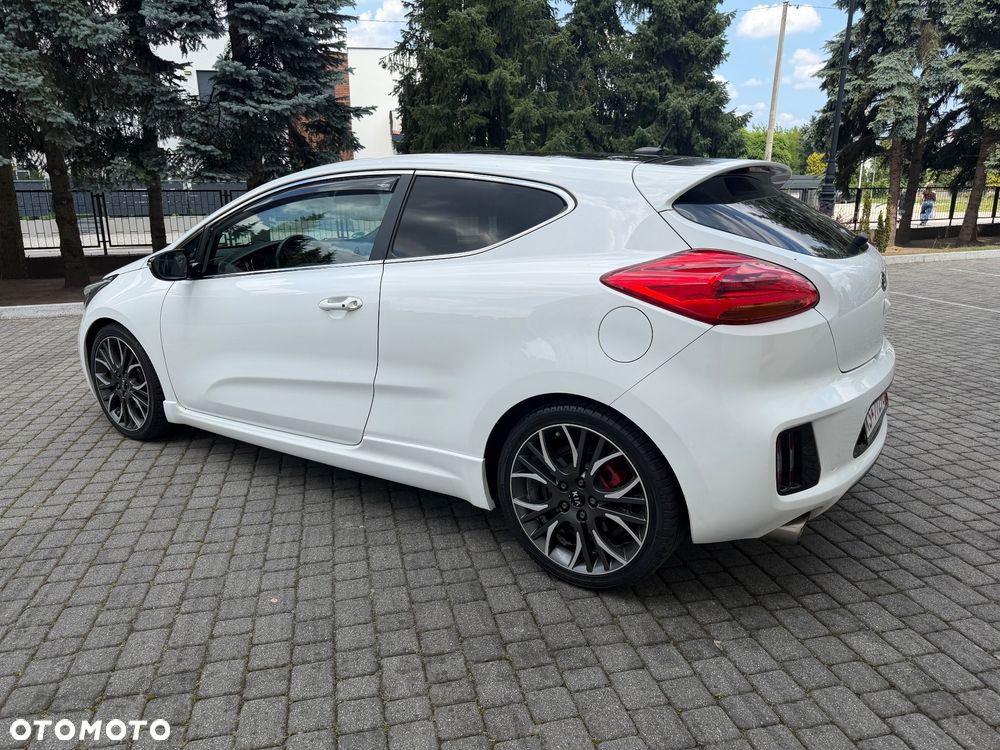 Kia Ceed 1.6 T-GDI GT-Challenge - 14
