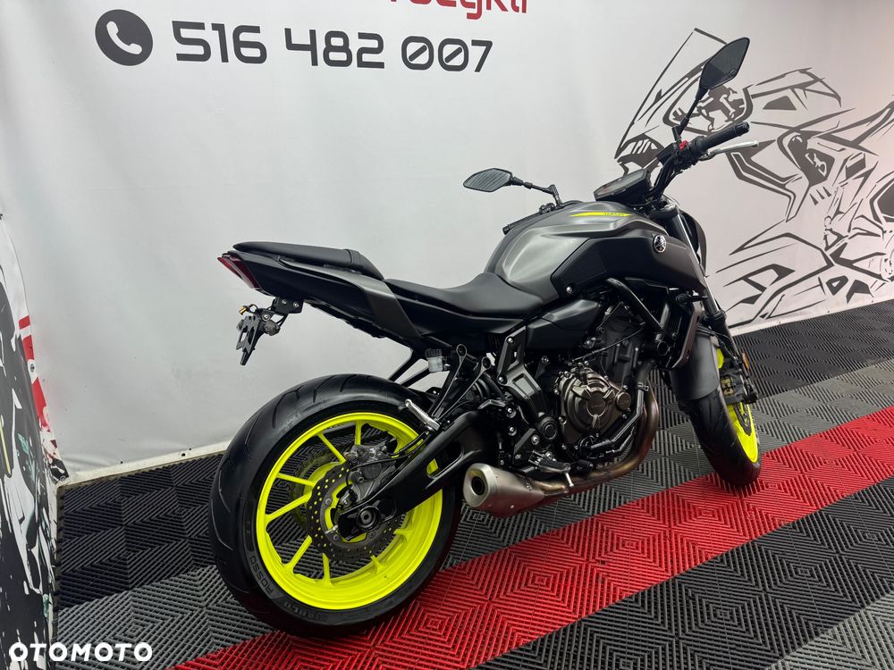 Yamaha MT - 4