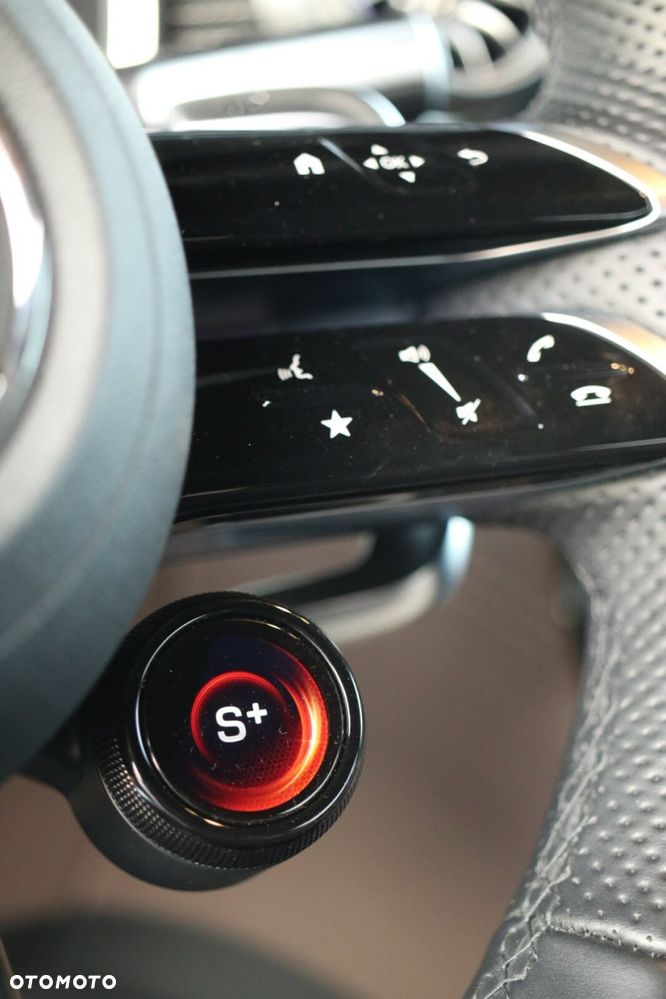 Mercedes-Benz AMG GT - 27