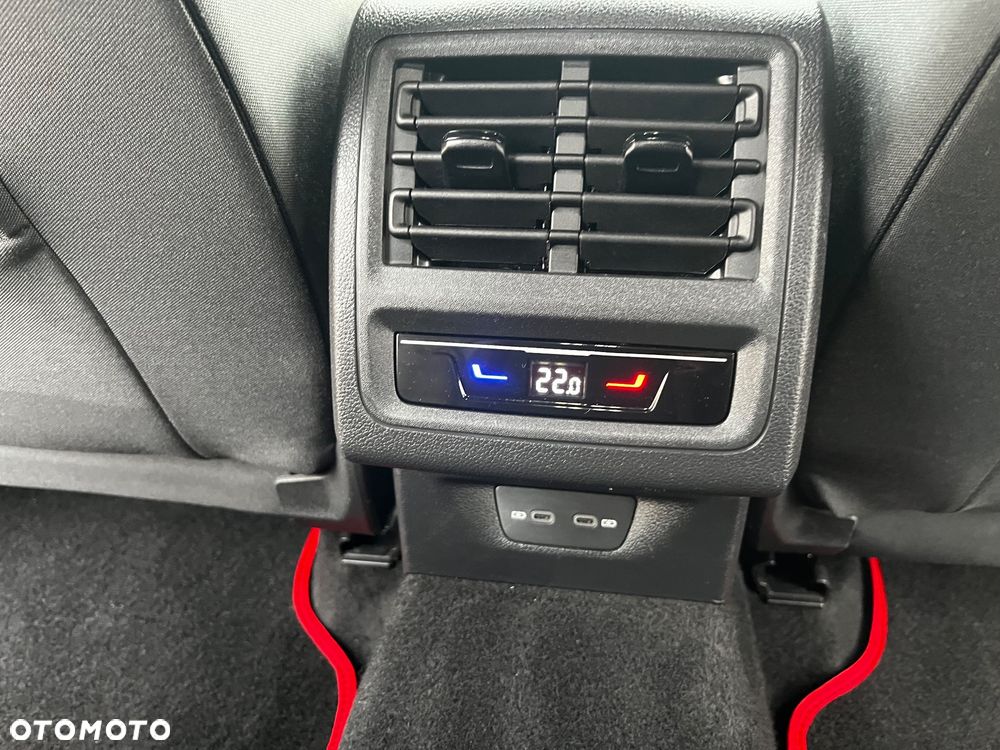 Volkswagen Golf 2.0 TSI OPF DSG GTI - 37