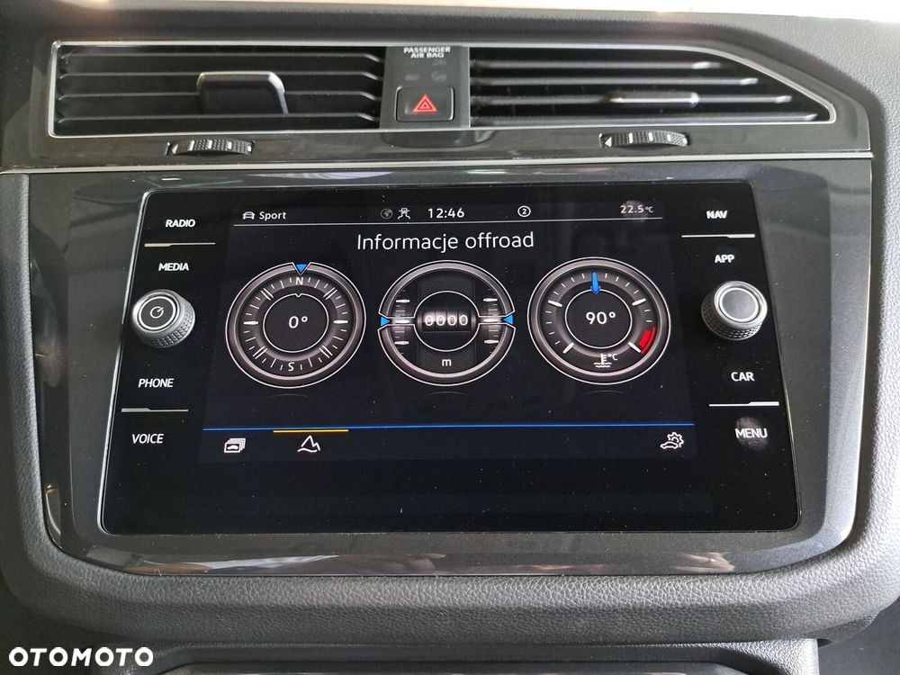 Volkswagen Tiguan - 26