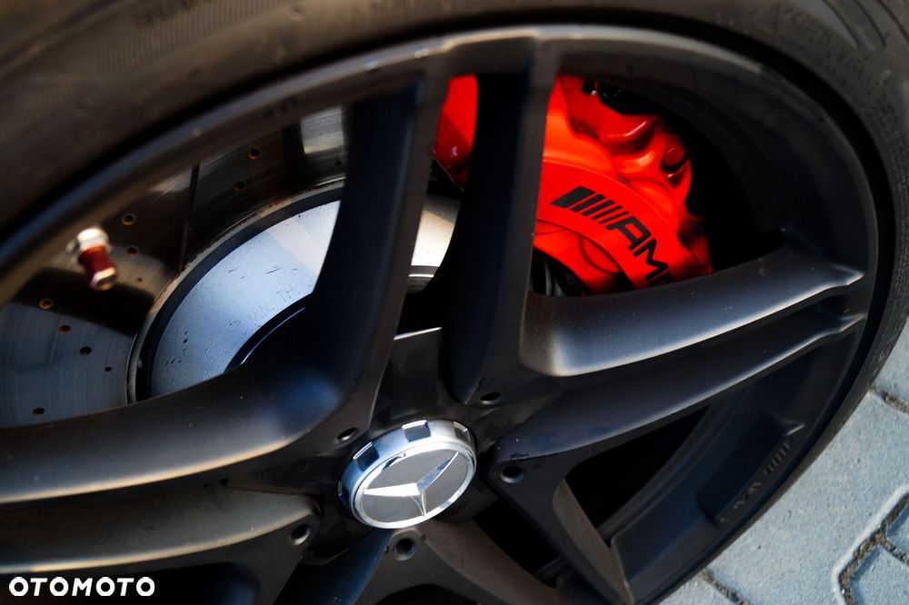 Mercedes-Benz Klasa C AMG 63 S - 11