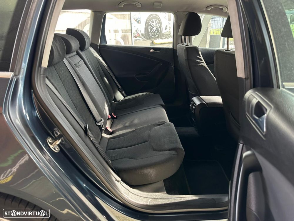 VW Passat 2.0 TDI Confortline - 7