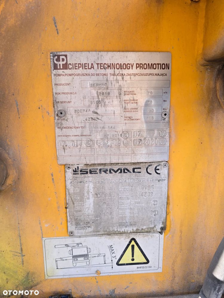 Mercedes-Benz AROCS - 12