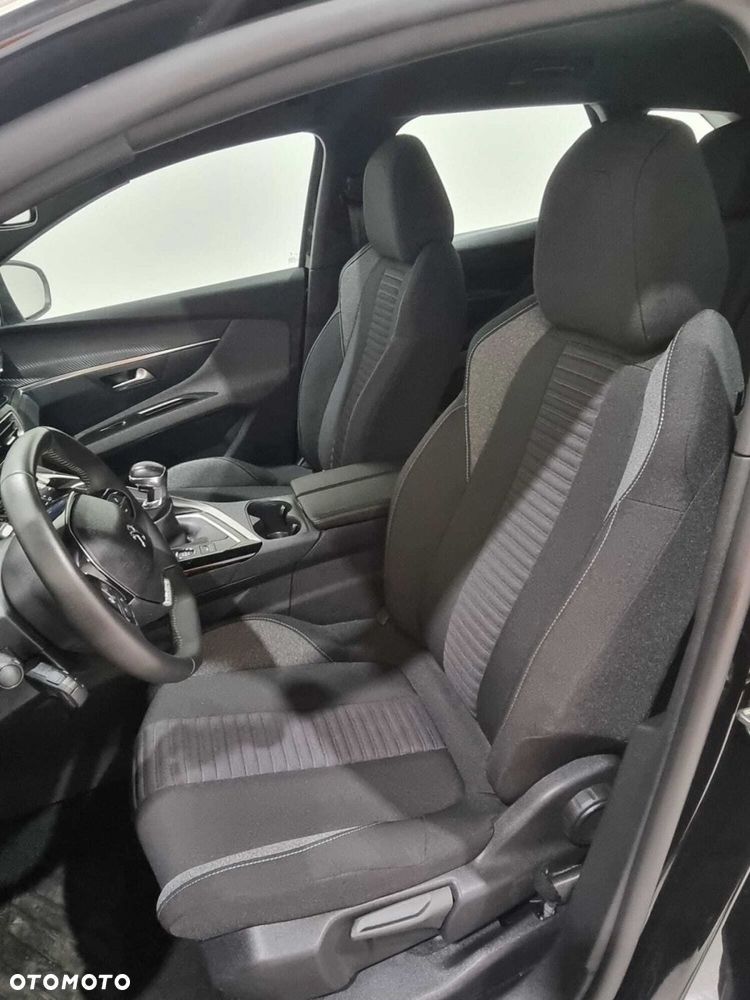 Peugeot 3008 - 22