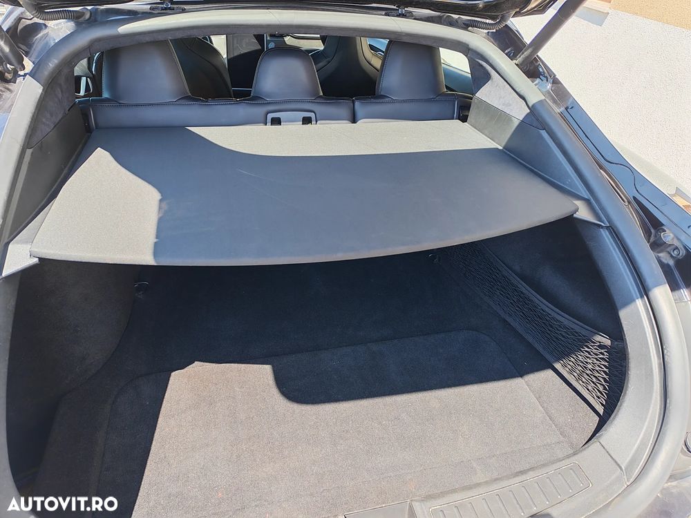 Tesla Model S - 7