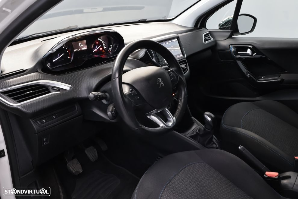 Peugeot 208 1.5 BlueHDi Signature - 22
