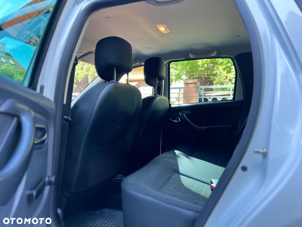 Dacia Duster 1.6 16V 4x2 Prestige - 25