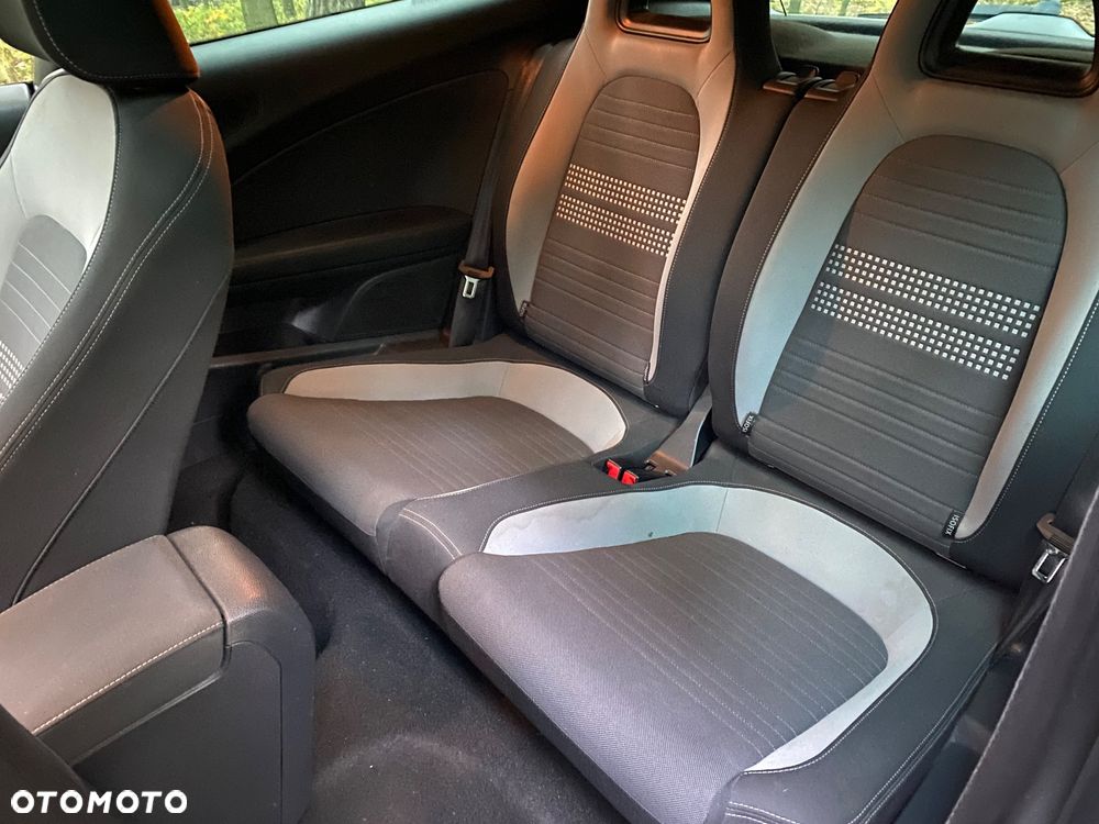 Volkswagen Scirocco 2.0 TDI Life - 23