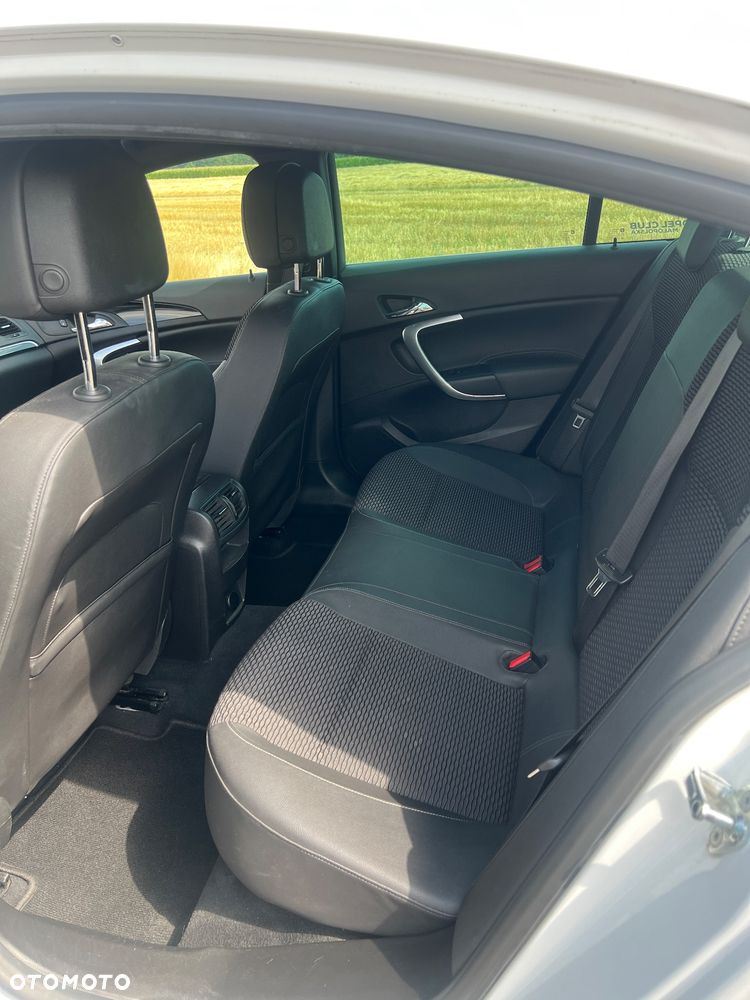 Opel Insignia - 8
