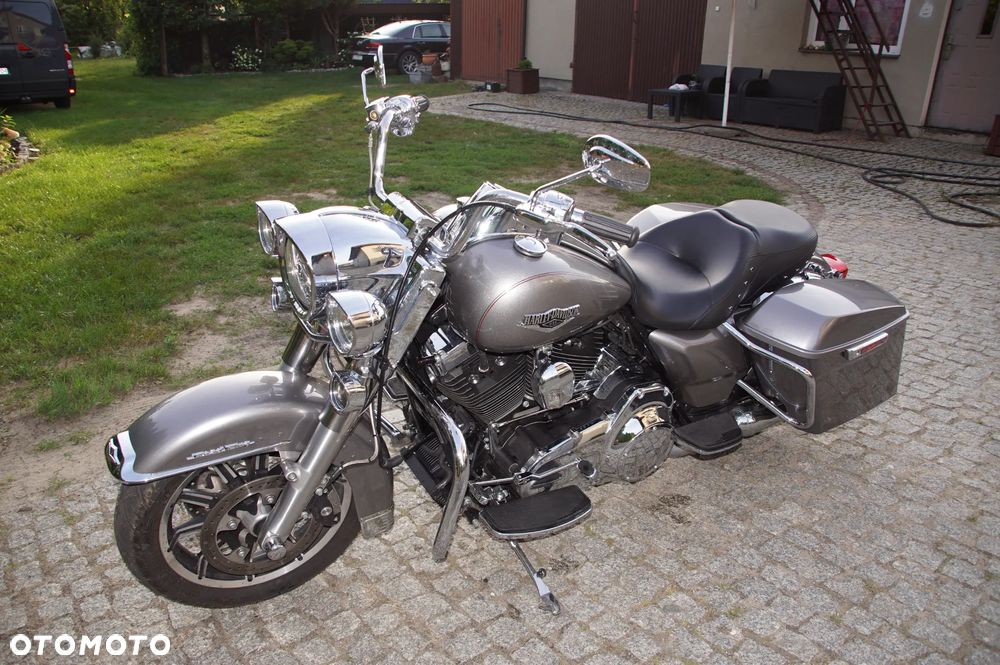 Harley-Davidson Touring Road King - 17