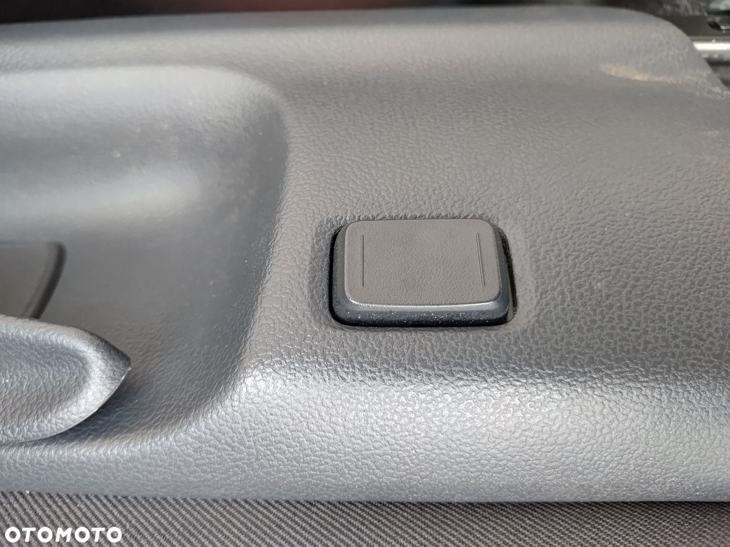 Toyota Yaris Hybrid 1.5 Comfort - 23