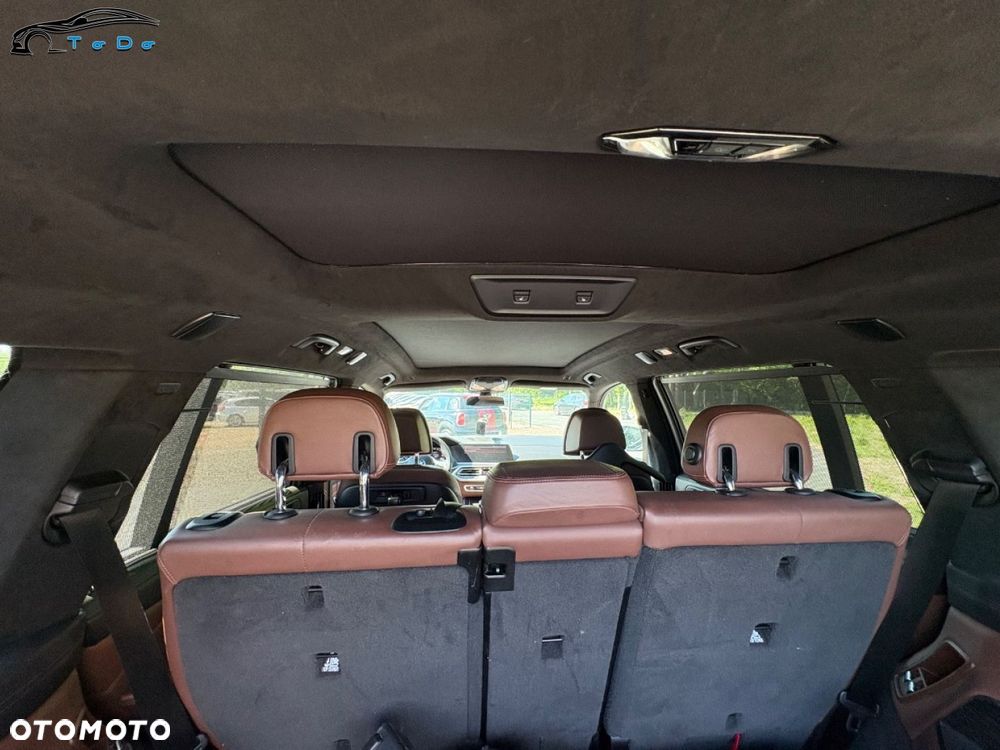 BMW X7 - 36
