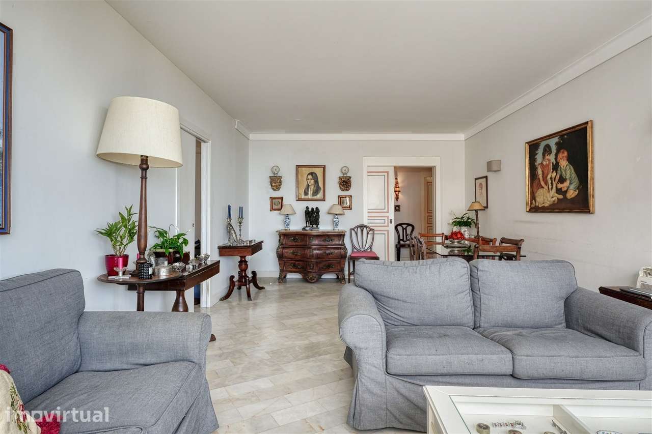 Apartamento de Charme T3 com Vista Frontal de Mar, Monte Estoril. - Grande imagem: 2/32