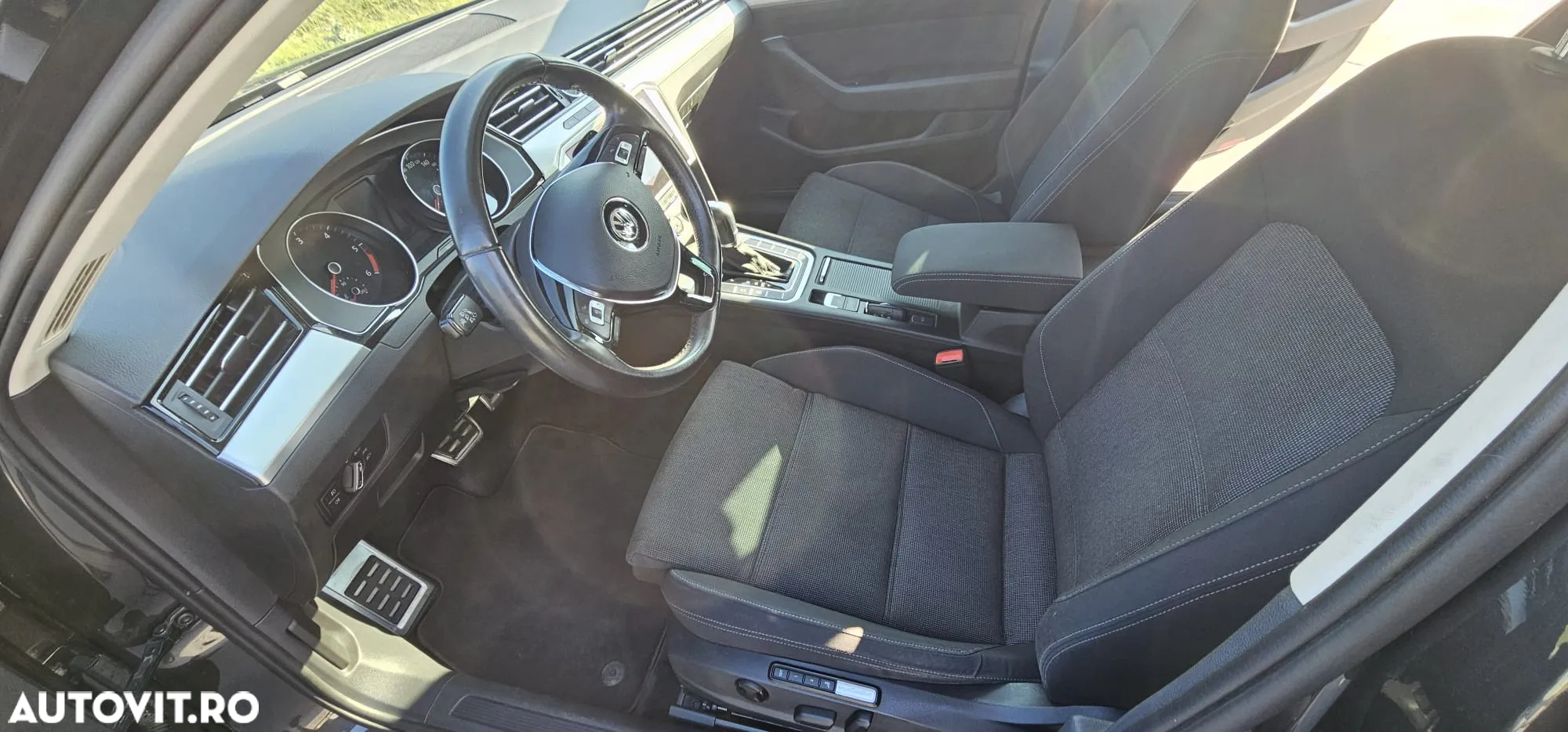 Volkswagen Passat 2.0 TDI DSG Comfortline - 4