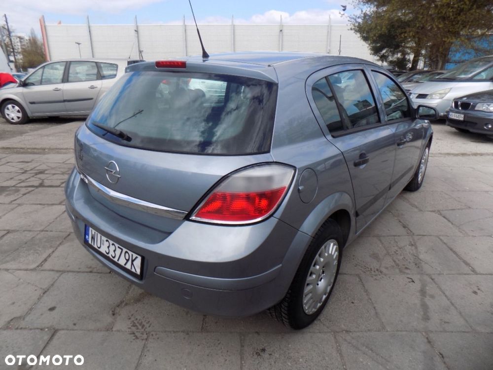 Opel Astra - 4