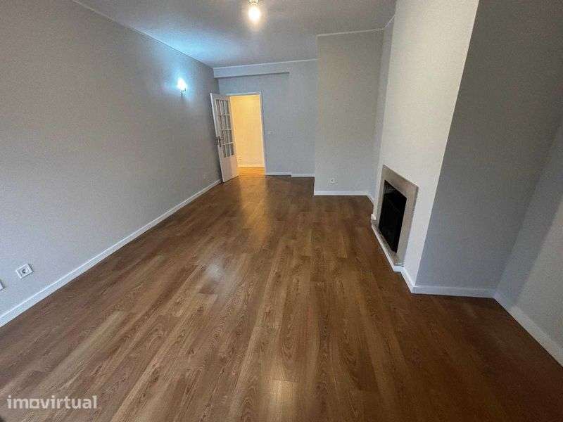 Apartamento T2 – Pronto a habitar - Grande imagem: 5/12