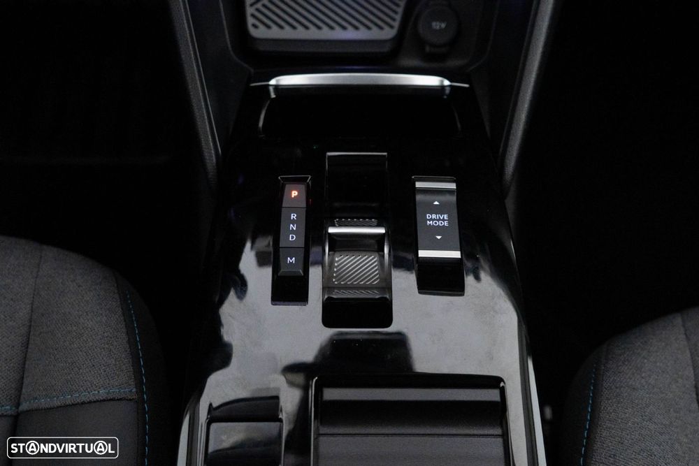 Citroën C4 X 1.2 PureTech Shine Pack EAT8 - 25