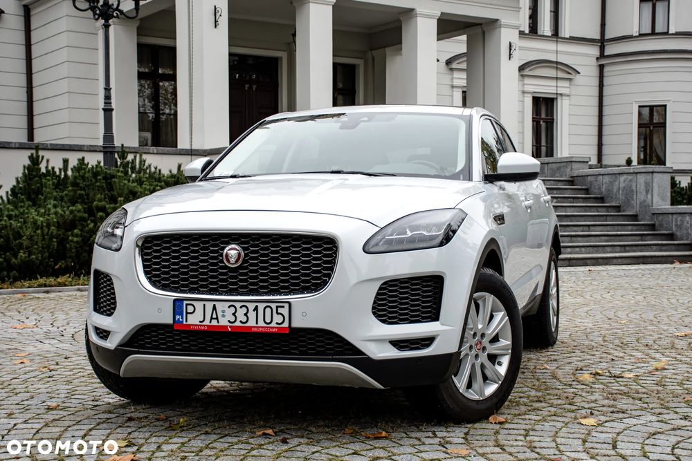Jaguar E-Pace P250 AWD R-Dynamic S - 4