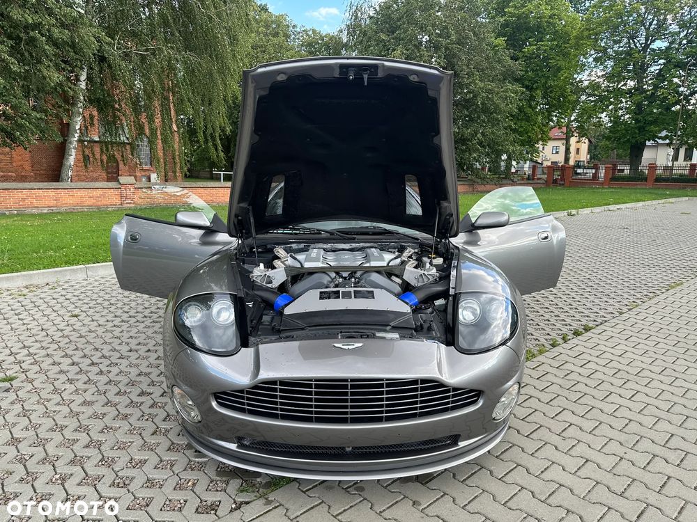 Aston Martin V12 Vanquish - 29