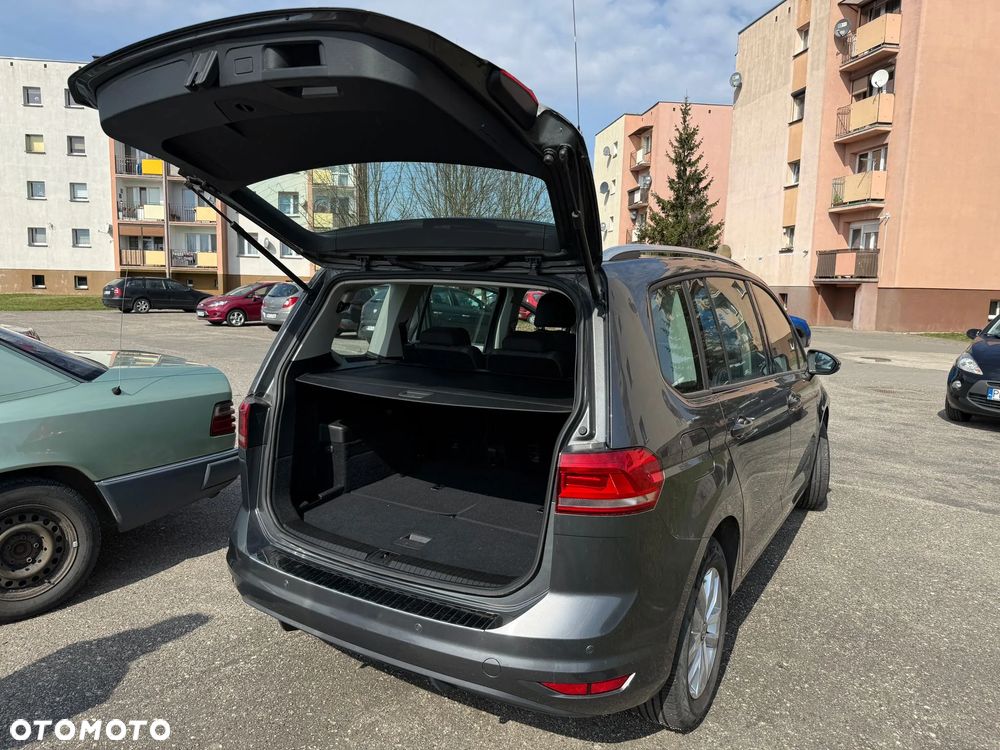 Volkswagen Touran 1.2 TSI BMT Comfortline - 4