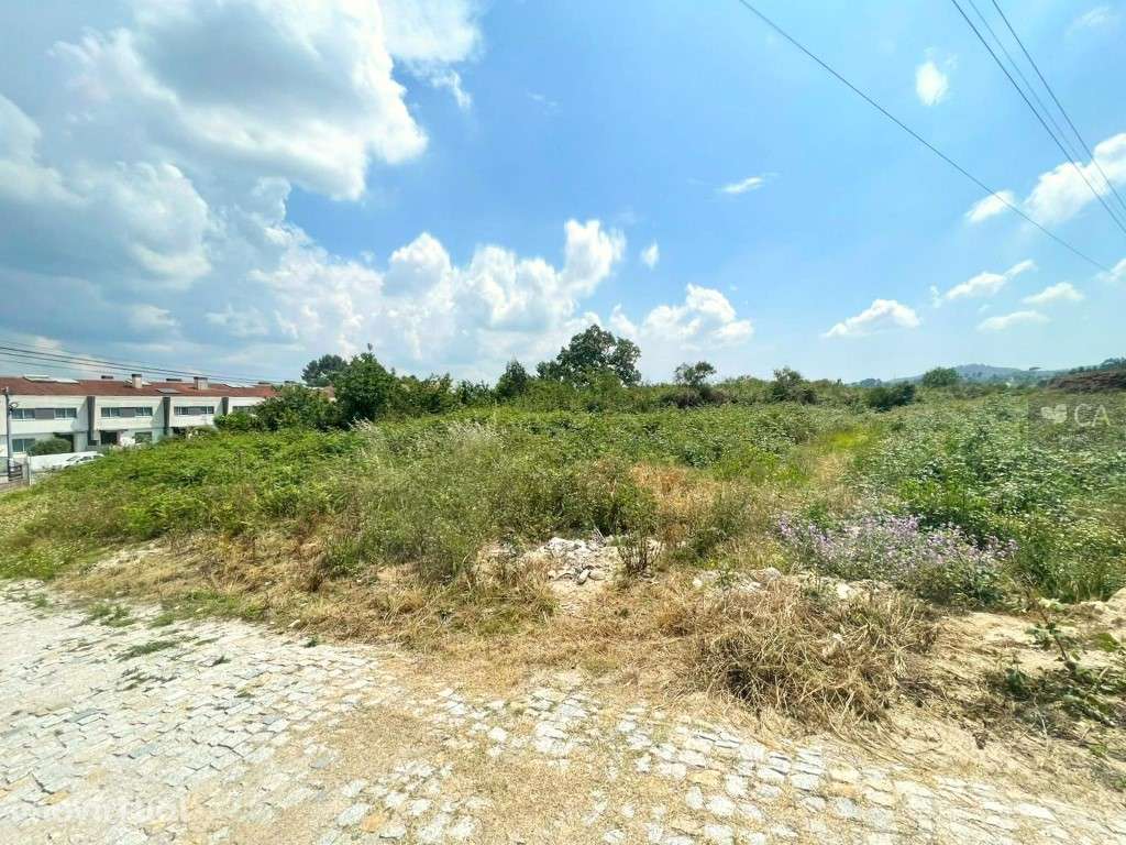 Terreno para construção com 22.442m² situado em Lugar do Picoto, co... - Grande imagem: 2/4