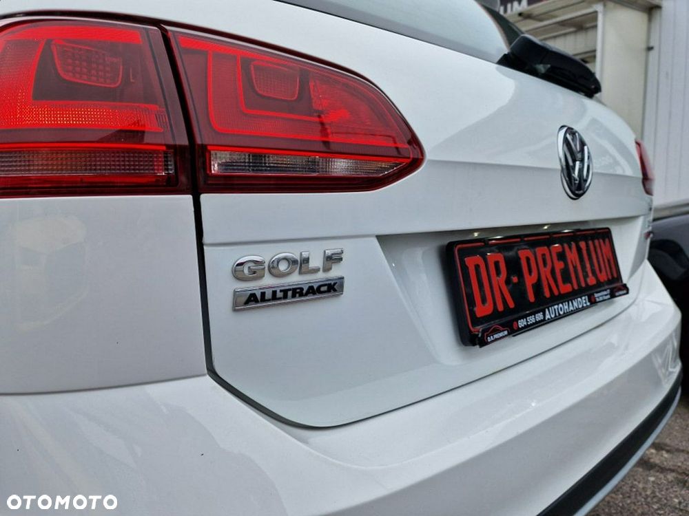 Volkswagen Golf - 6