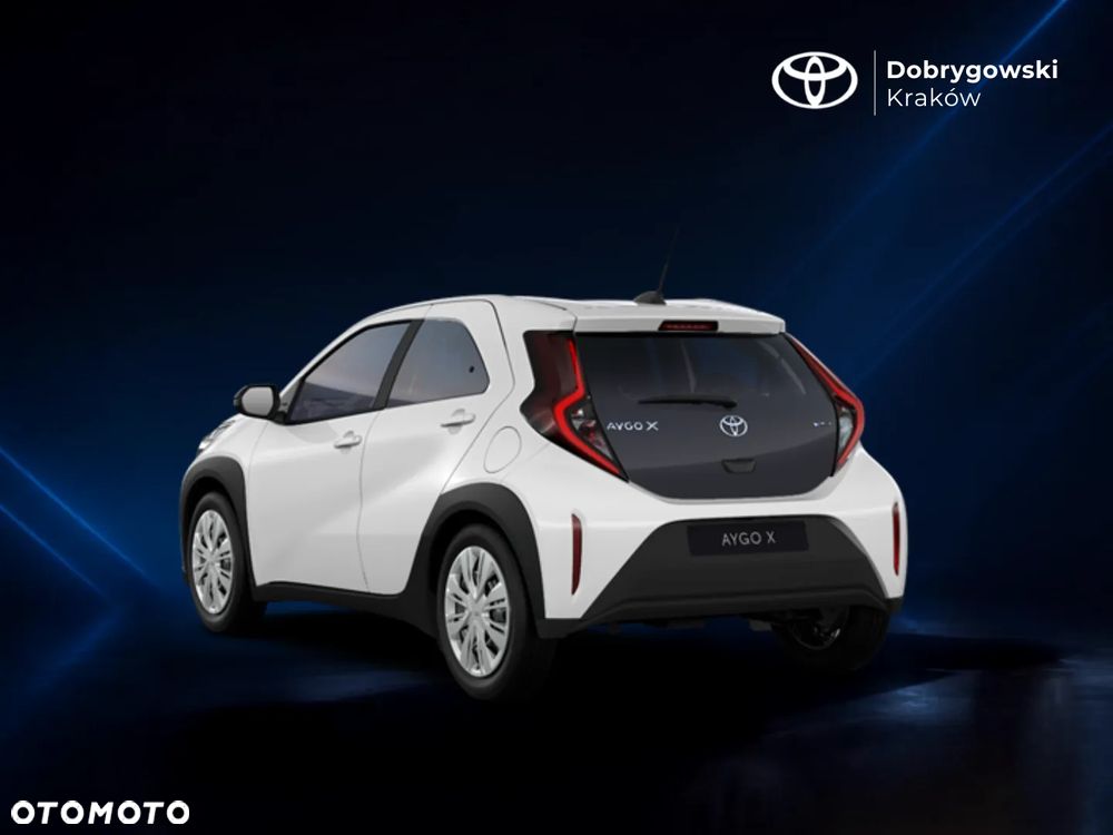 Toyota Aygo X Hybrid 1.5 Active e-CVT - 8