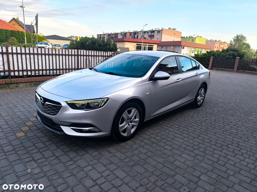Opel Insignia - 1
