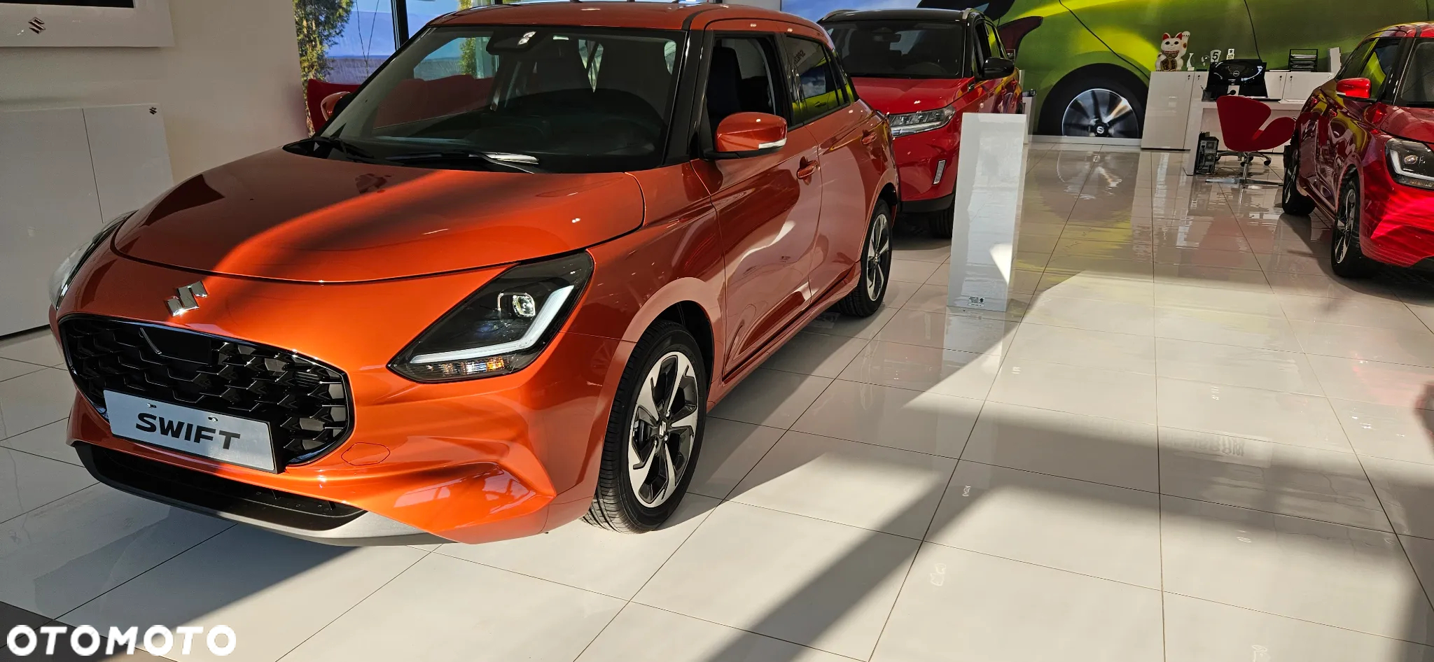 Suzuki Swift 1.2 Dualjet SHVS Premium Plus CVT - 4