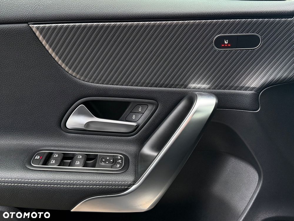 Mercedes-Benz Klasa A 180 7G-DCT Progressive Advanced - 24