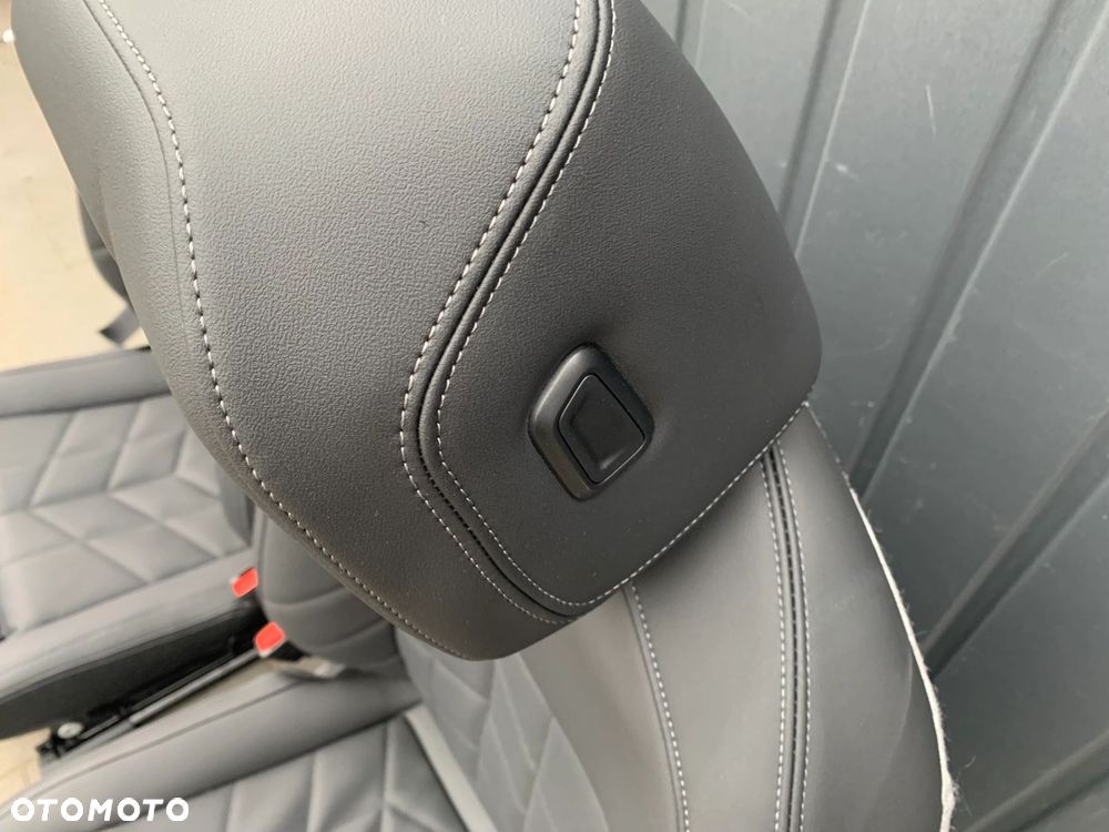 FOTELE TAPICERKA SKÓRA KOMFORT GRZANIE WENTYLACJA PAMIĘĆ BMW 5 G60 HARMAN - 12