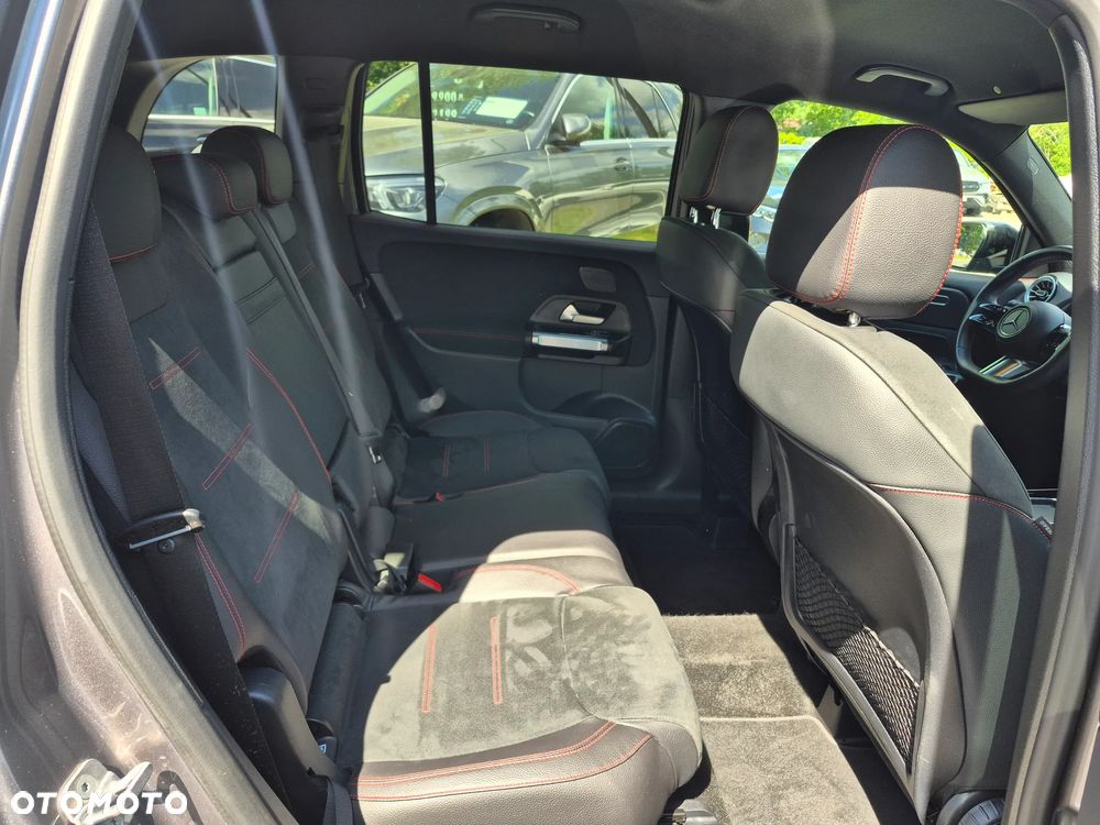 Mercedes-Benz GLB 200 AMG Line 7G-DCT - 21