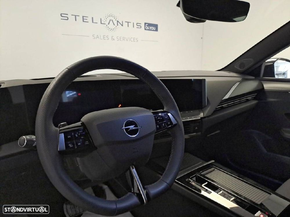 Opel Astra 1.2 T GS Aut. - 8