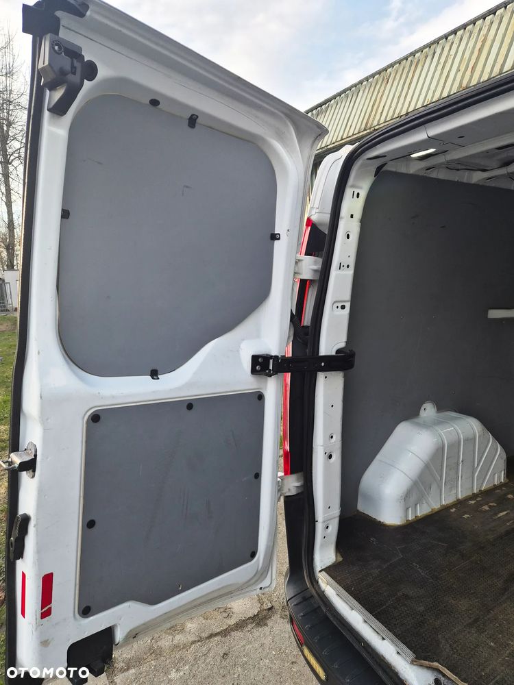 Ford TRANSIT CUSTOM - 34