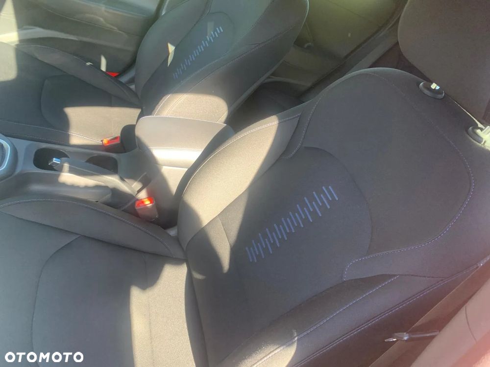 Hyundai i30 1.4 Passion - 7