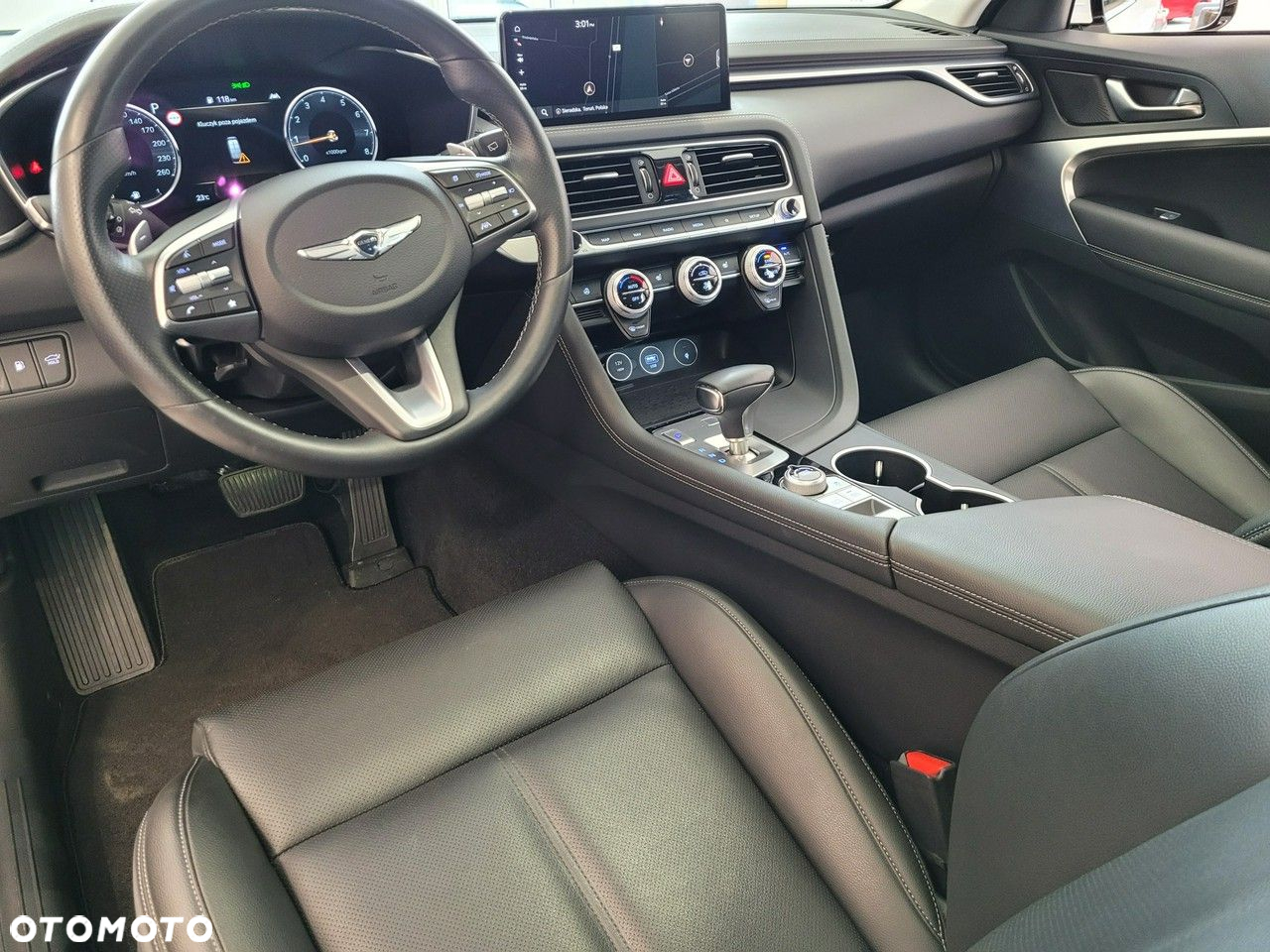 Genesis G70 - 13