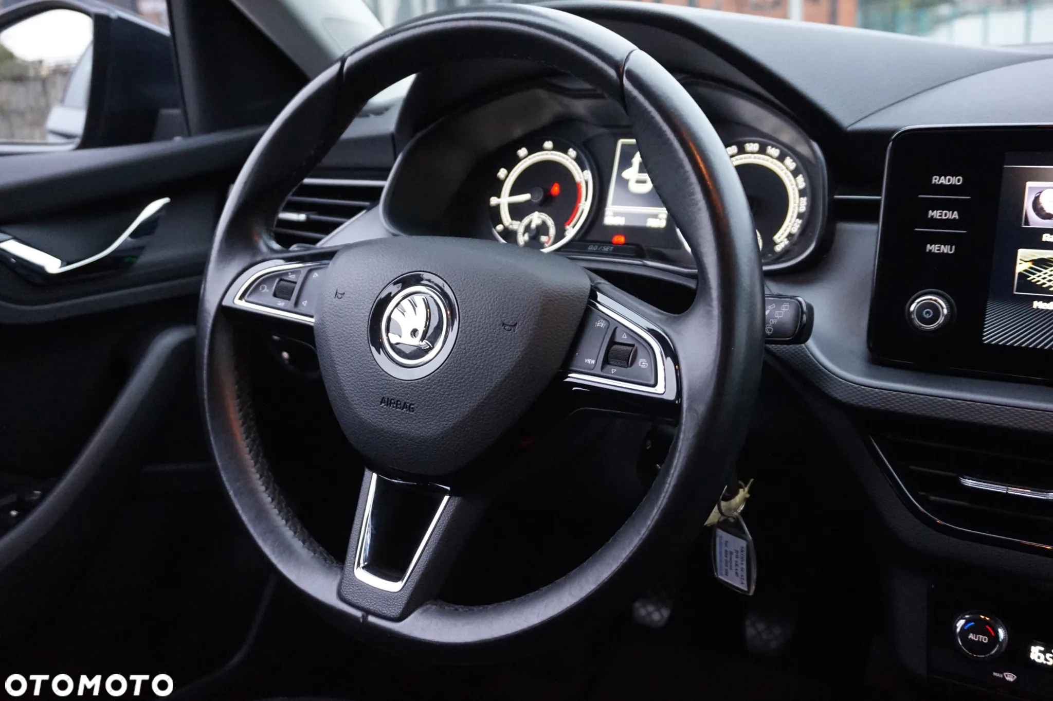 Skoda Scala ver-1-0-tsi-ambition - 24