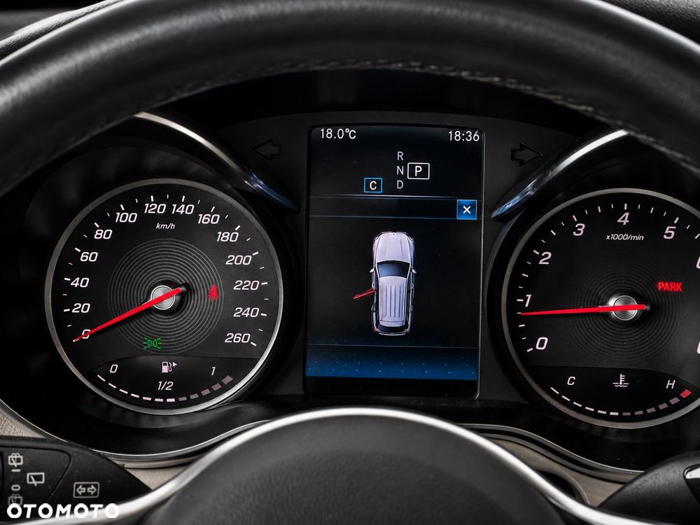 Mercedes-Benz GLC 300 4Matic 9G-TRONIC - 31