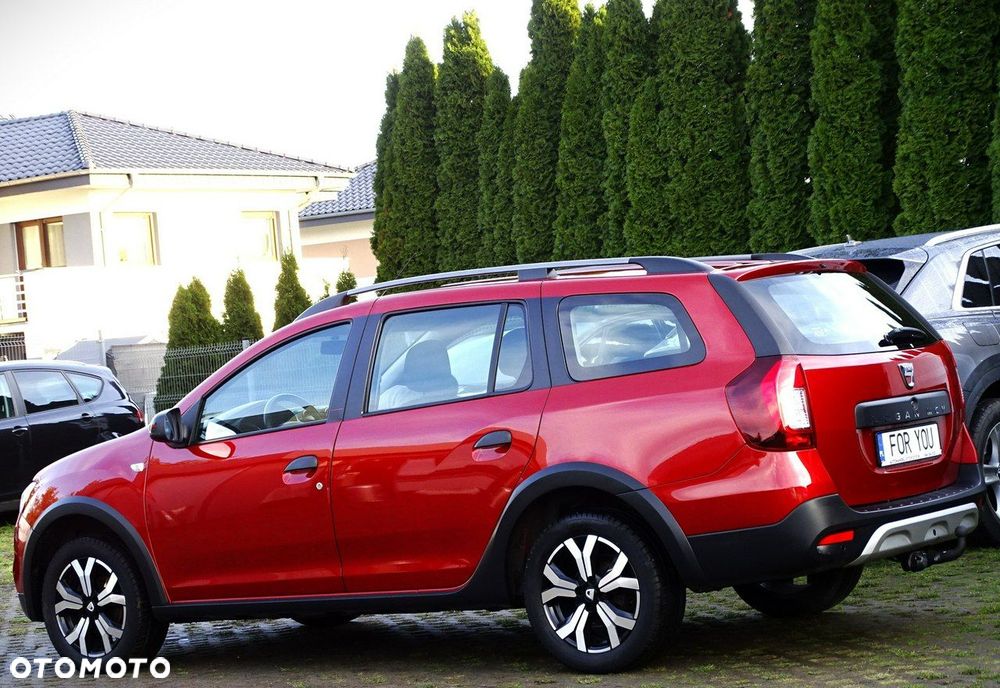 Dacia Logan TCe 90 S&S Stepway Celebration - 11