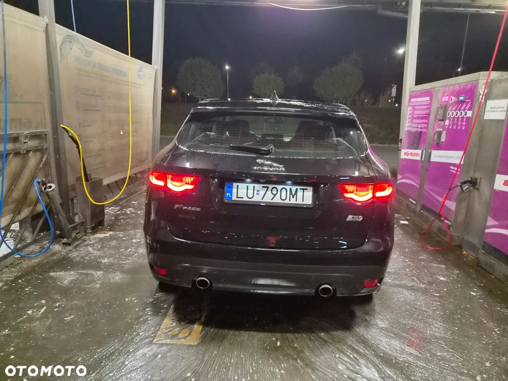 Jaguar F-Pace 3.0 V6 AWD R-Sport - 9