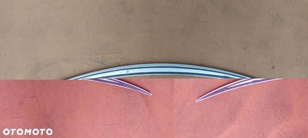 Spoiler lotka na klape Mercedes E 213 AMG SEDAN - 2