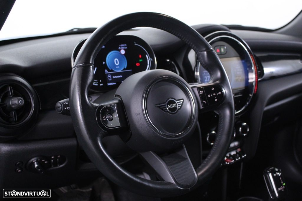 MINI 5 Portas Cooper Classic Auto - 22