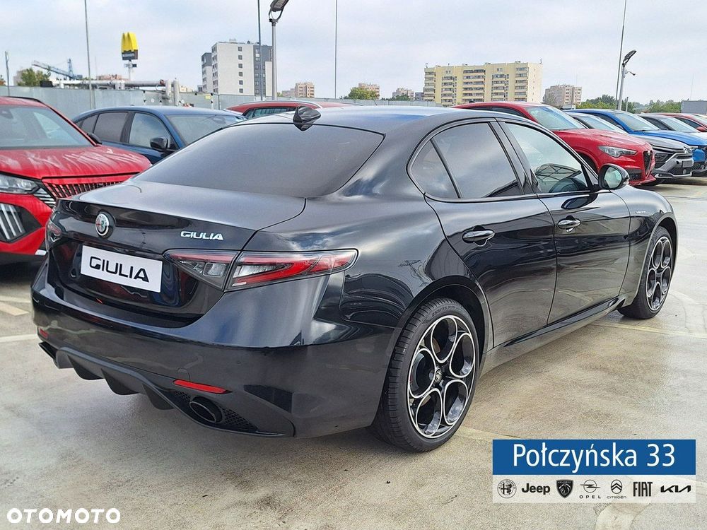 Alfa Romeo Giulia - 8