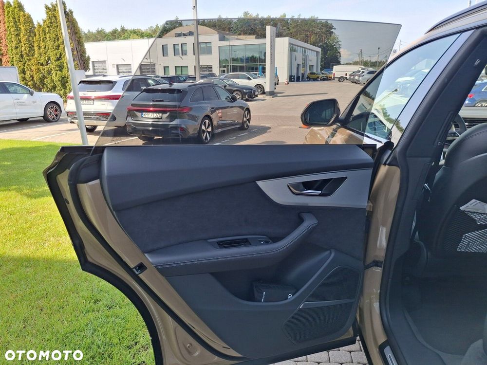 Audi SQ8 - 32