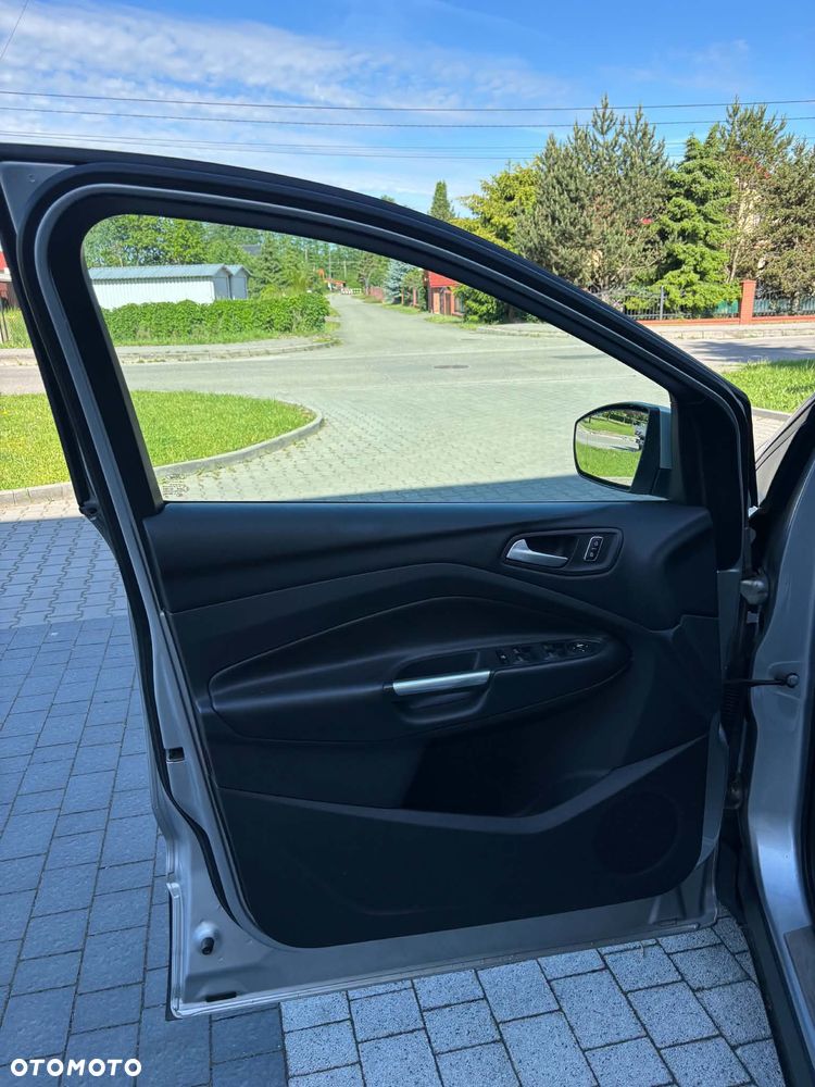 Ford Kuga 2.0 TDCi 4x4 Titanium - 30