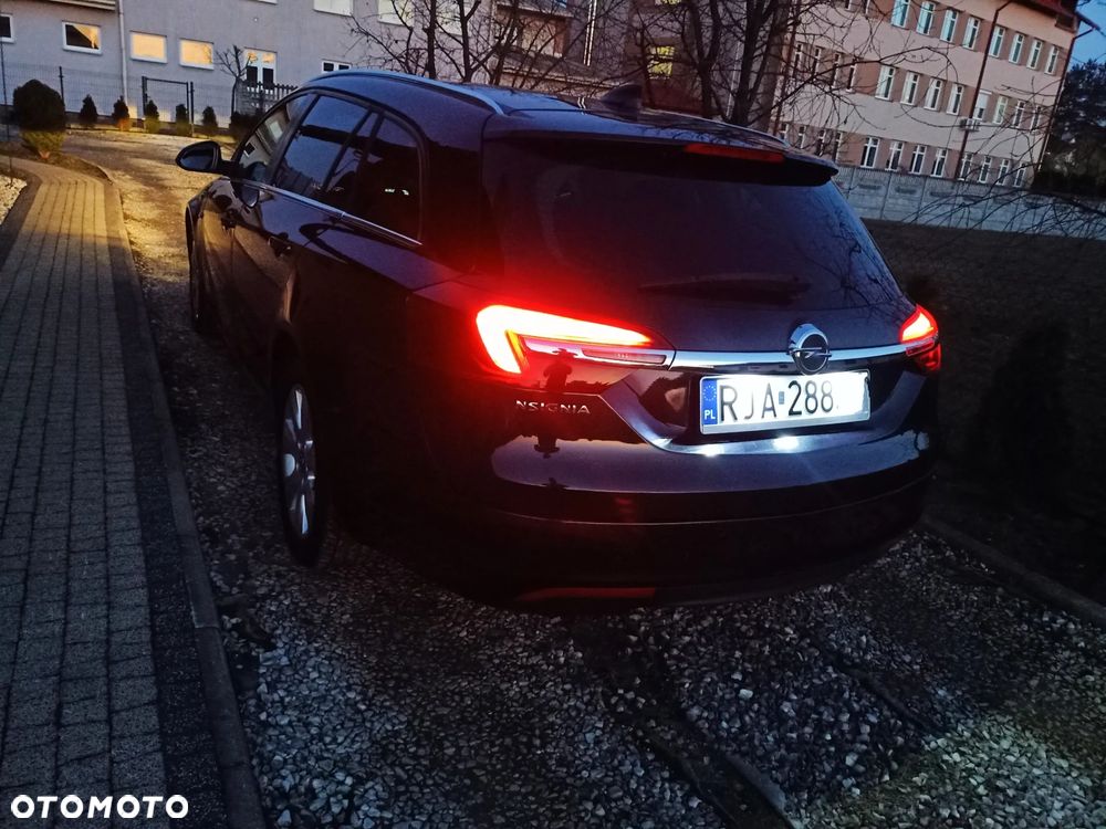 Opel Insignia - 11