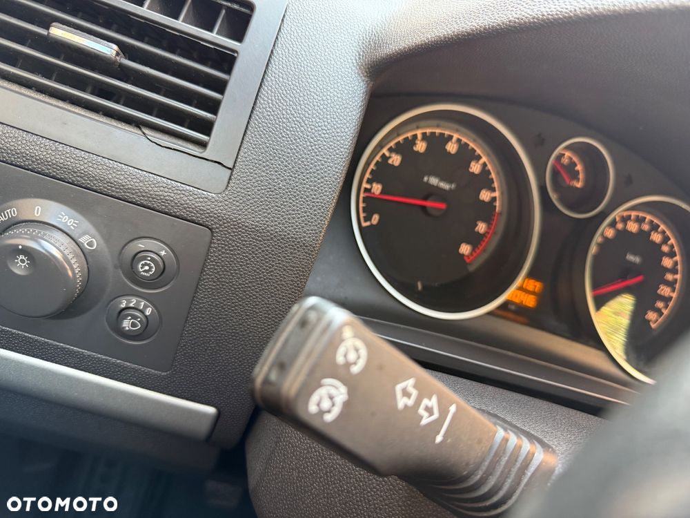 Opel Zafira 1.8 Active - 11